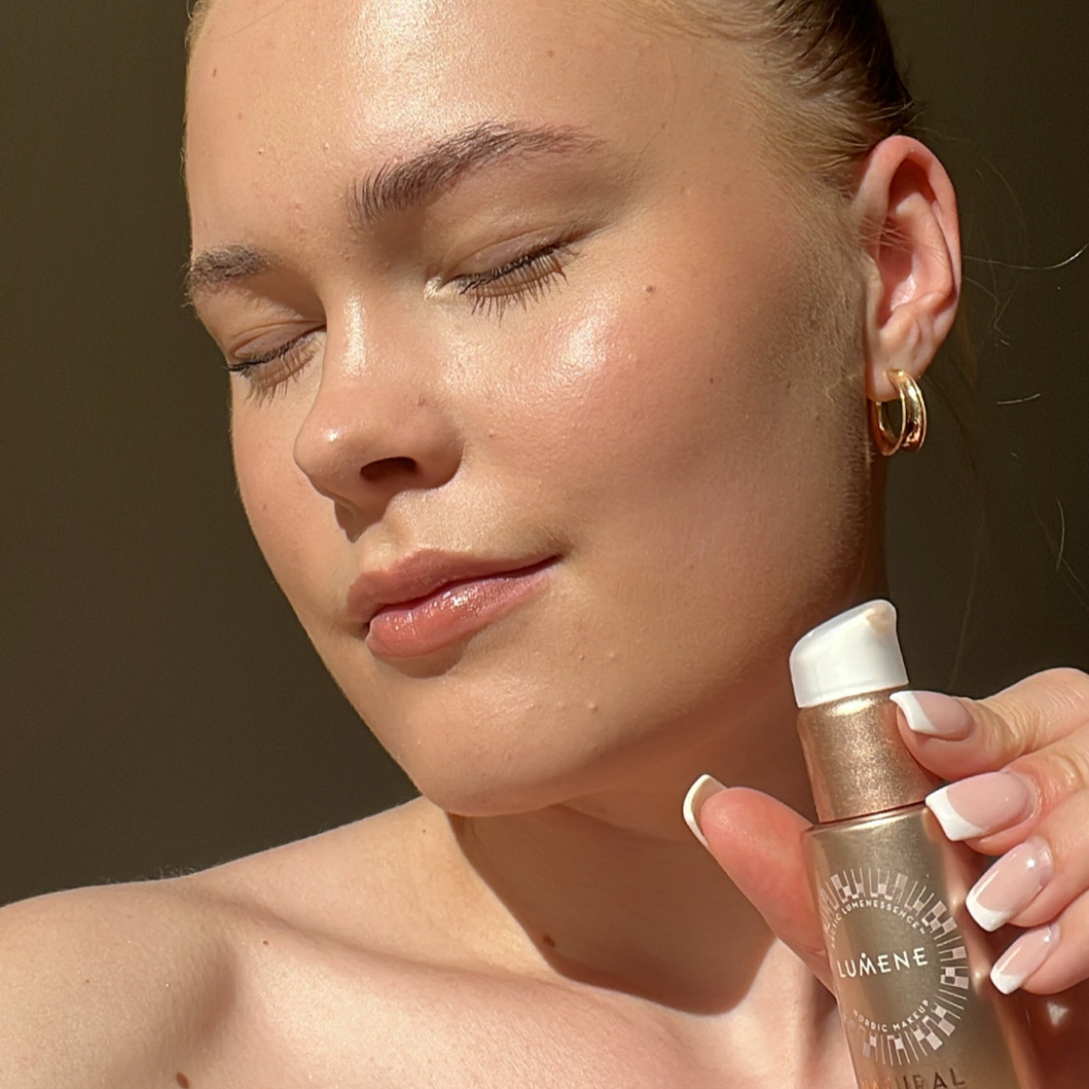 Natural Glow Fluid Foundation SPF20